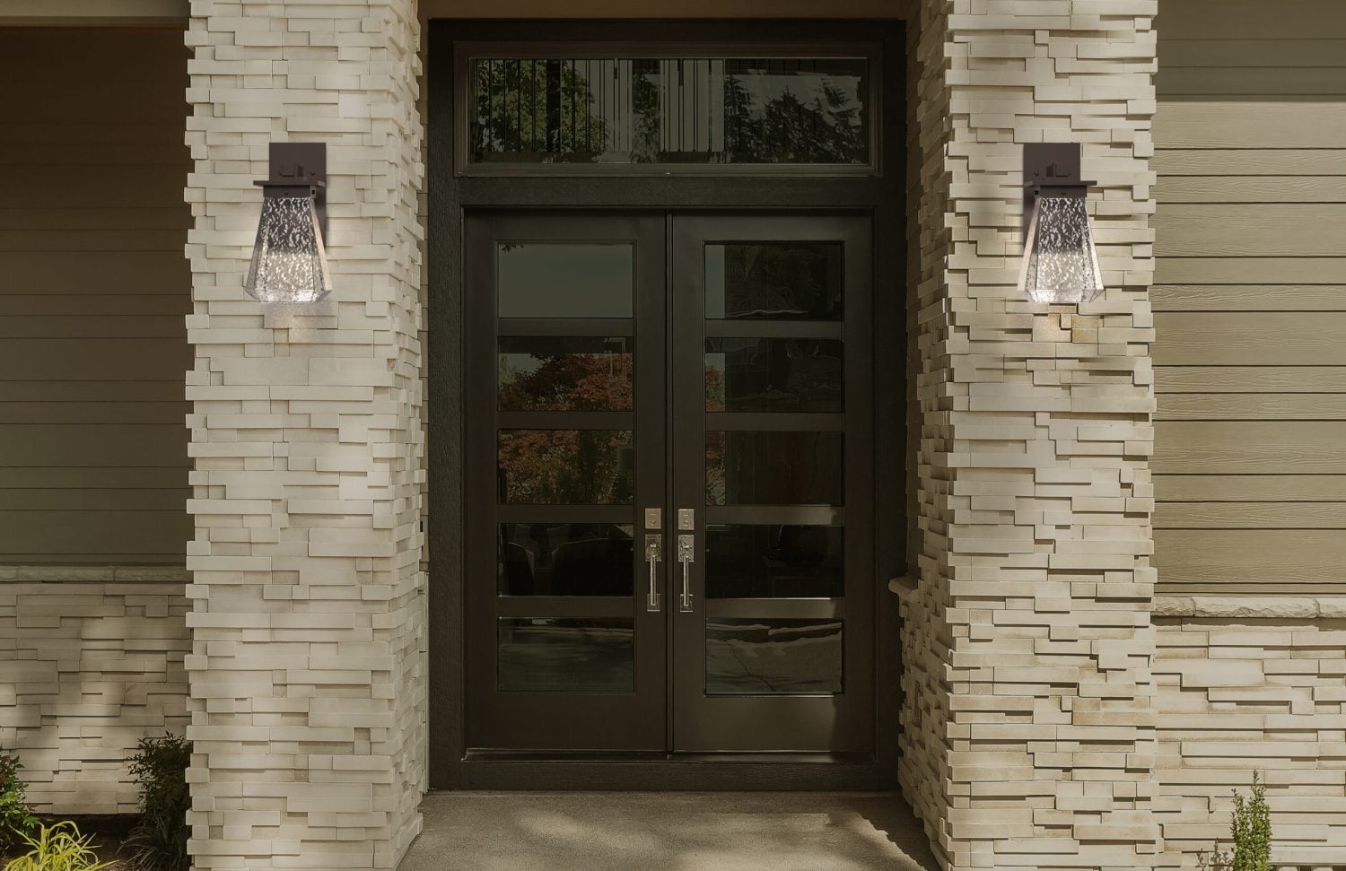 Beacon Outdoor Arm Sconce
