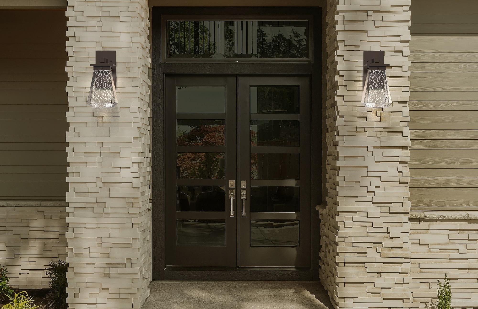 Beacon Outdoor Arm Sconce
