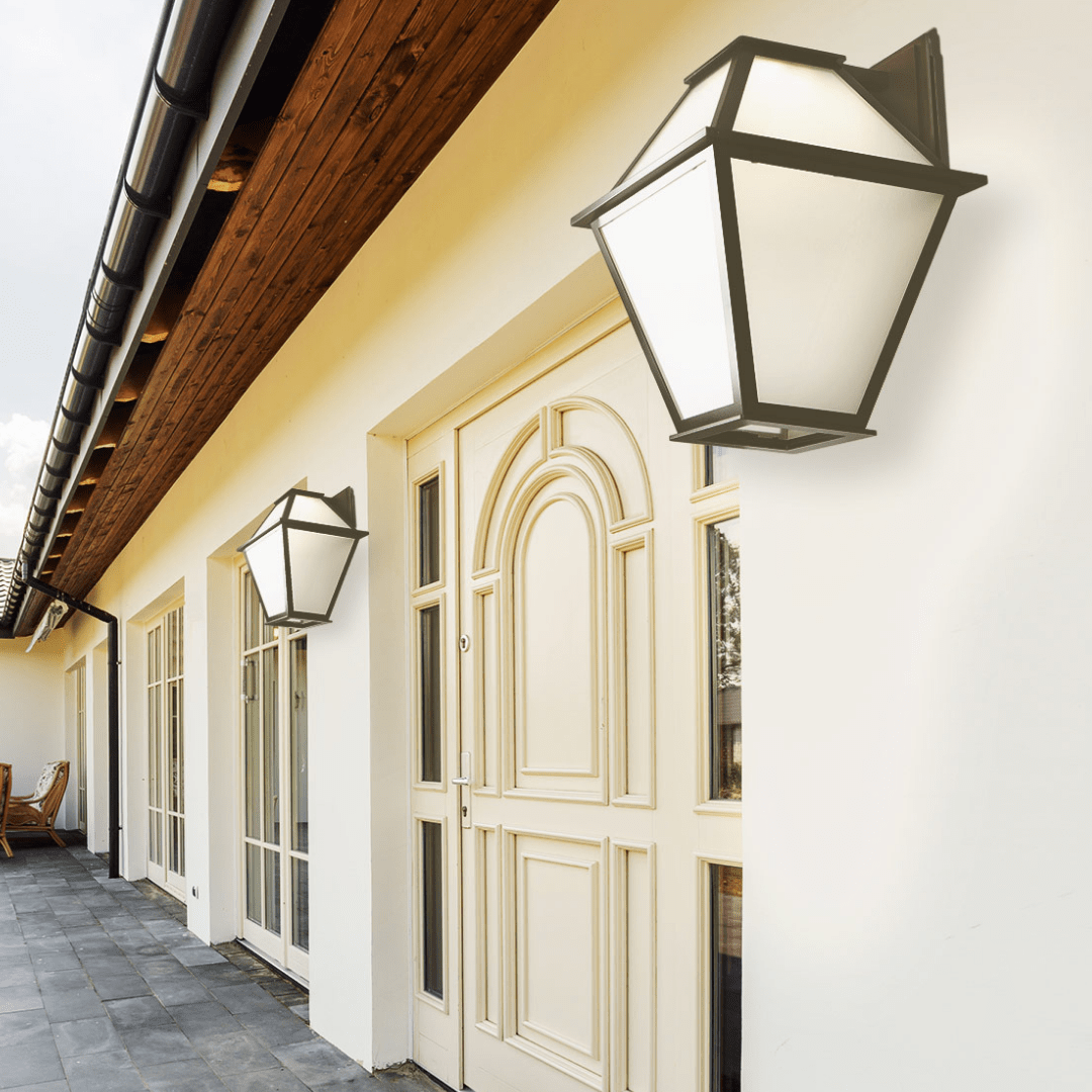 Outdoor_Terrace_Frosted_Lantern_ODB0072-02 porch context