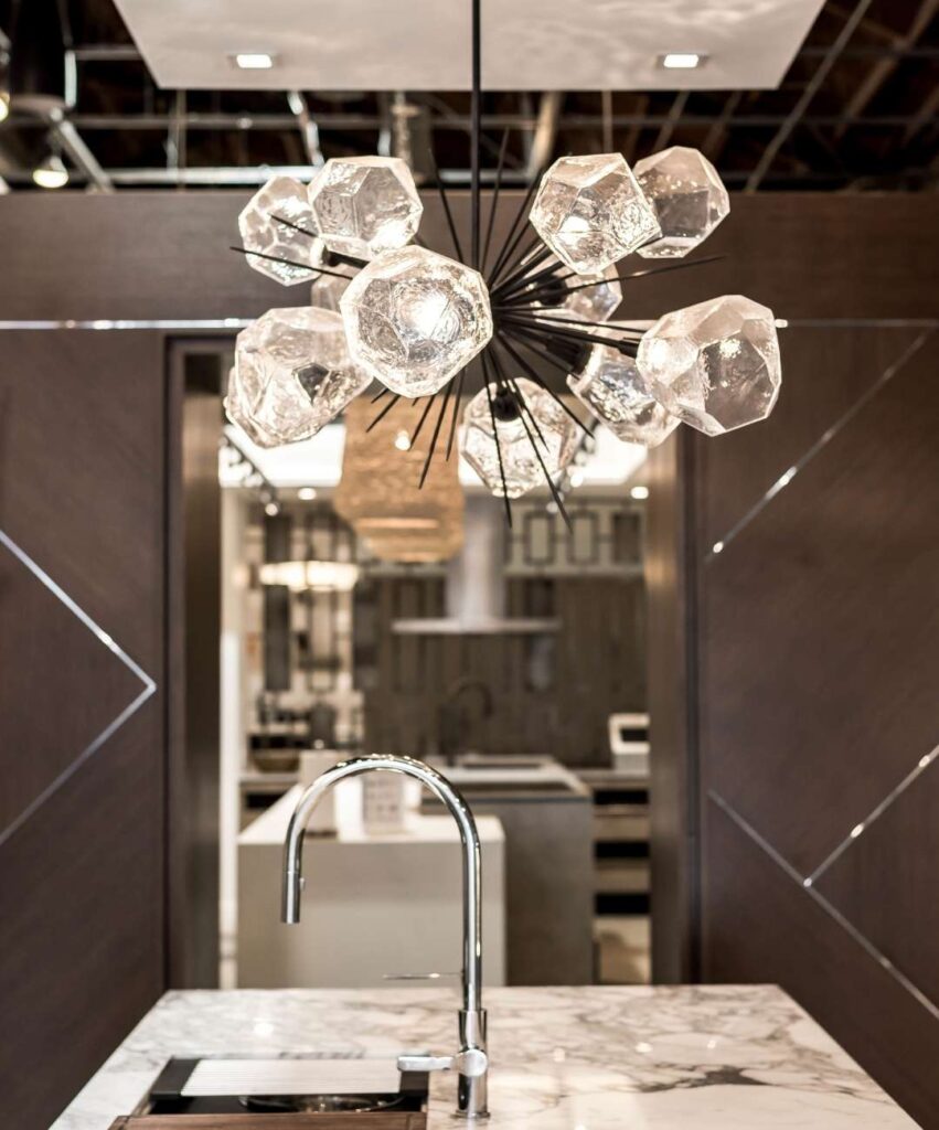 Gem Sputnik chandelier in the kitchen 