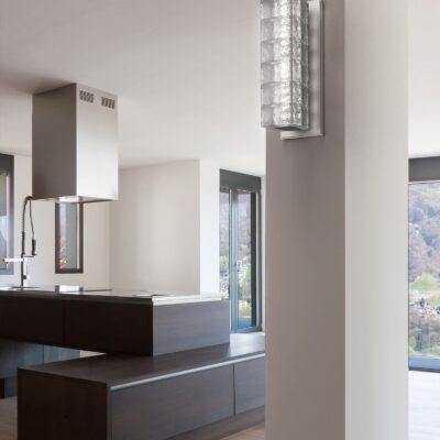 Asscher-Sconce_IDB0080-01-BS_Context-kitchen