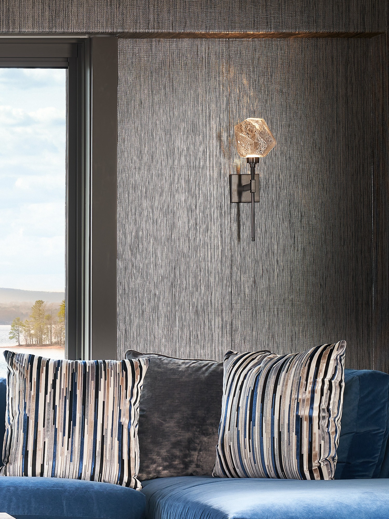 Gem_Belvedere_Sconce-IDB0039-08-GP-C-Kingswood-Homes_Michael-Blevins-Photography2