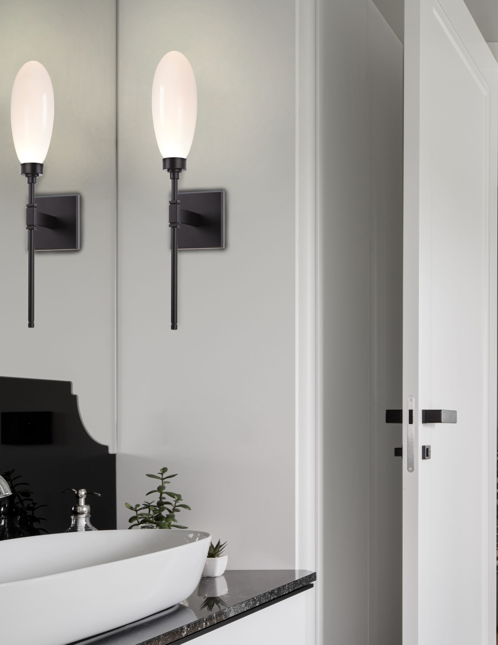 Fiori Belvedere Sconce