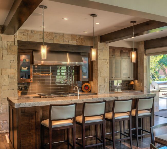 Downtown Mesh Pendant