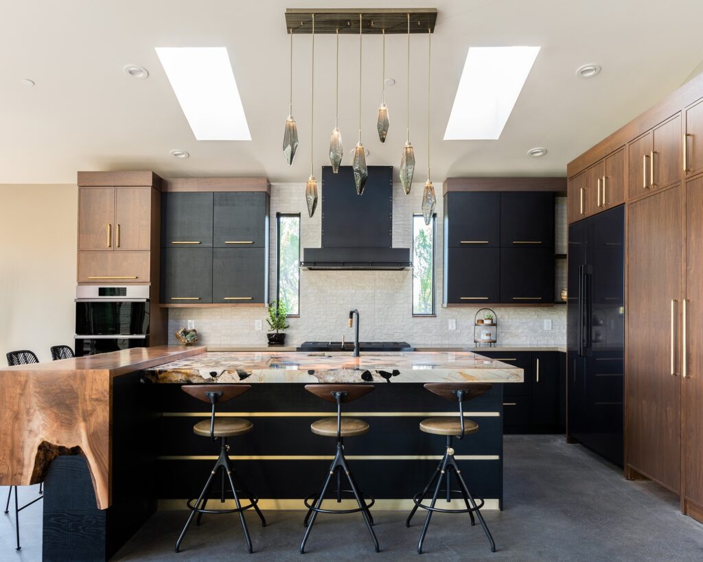 Rock Crystal Linear Pendant Chandelier | Forte Design Studio