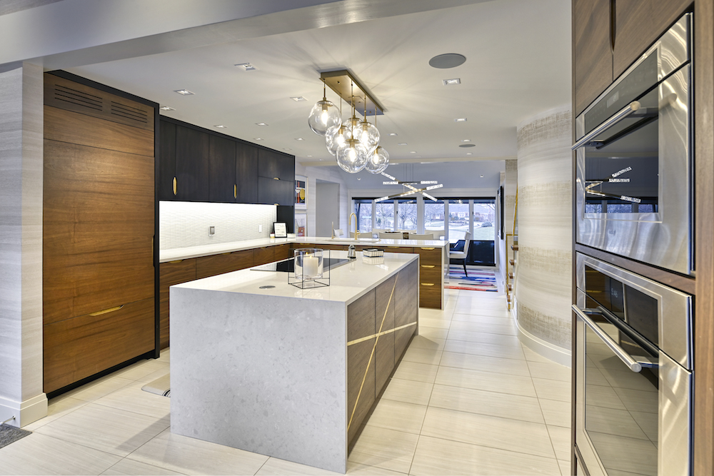 Aster Linear Pendant Chandelier | Dan West and Company