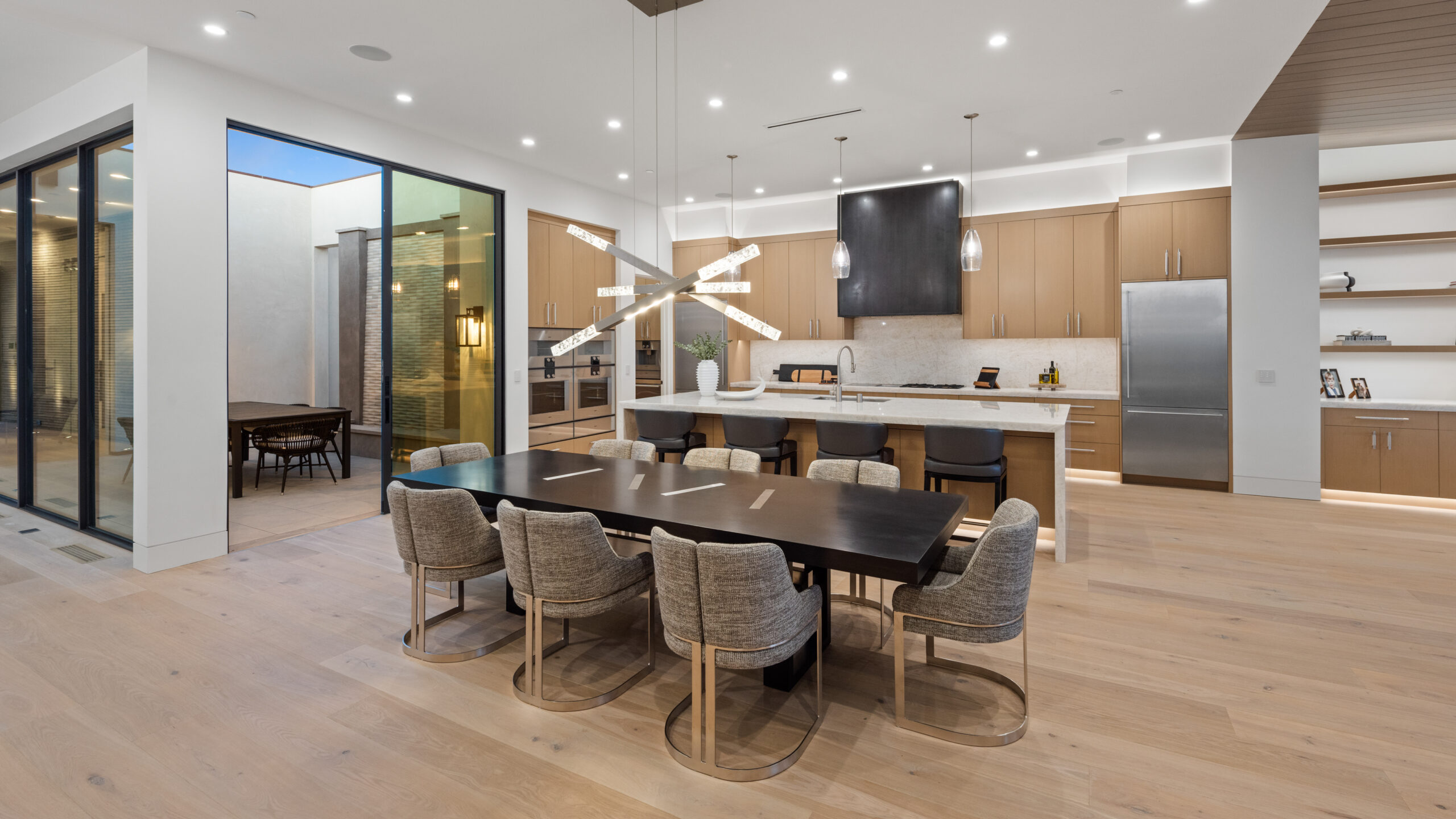 Axis Moda Multi-Piece Linear Chandelier | Luxe Design