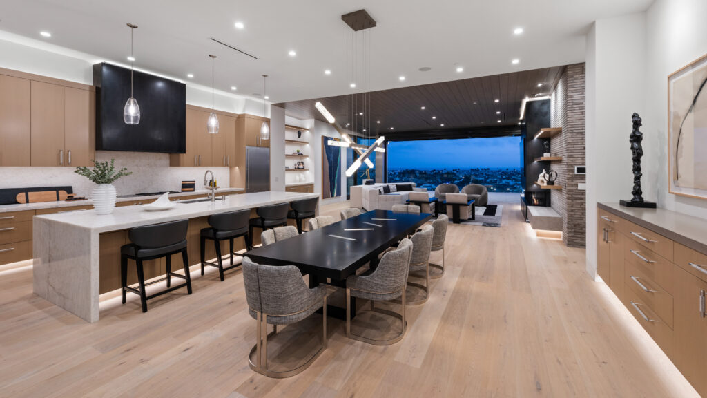 Axis Moda Multi-Piece Linear Chandelier | Luxe Design