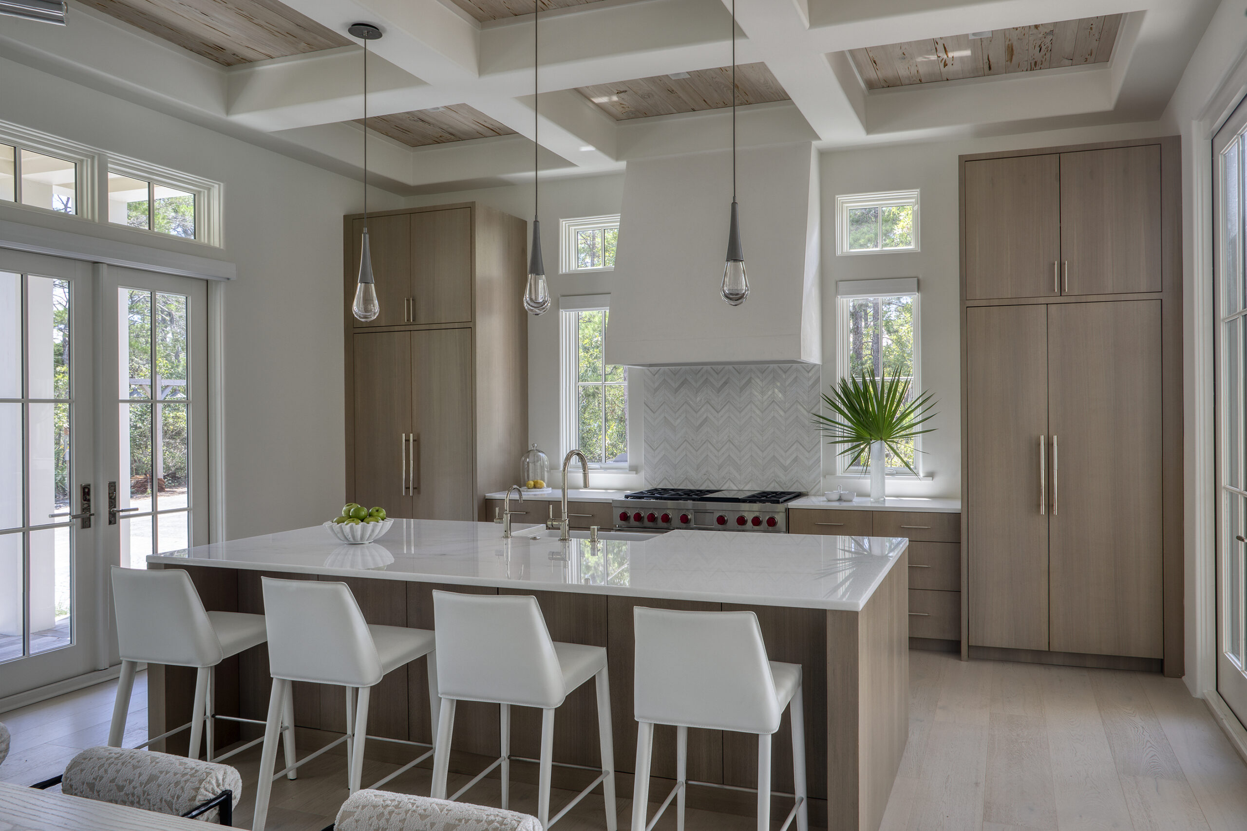 Raindrop Pendant | Allyson Runnels Interiors, Jack Gardner