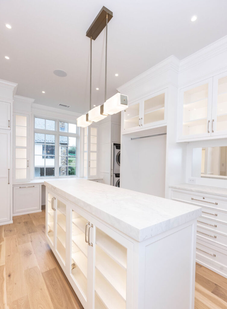 Ledgestone Linear Chandelier | Z Domus Designs, MK Creative Photography