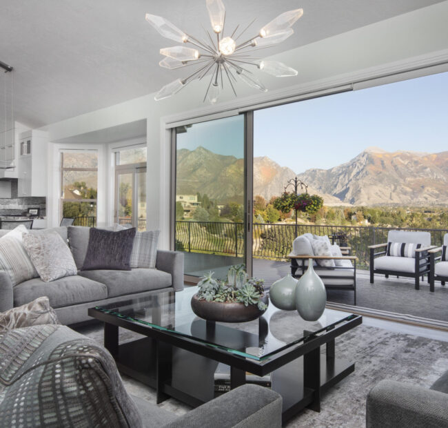 Rock Crystal Starburst Chandelier | Design Plus Inc., Scot Zimmerman Photography