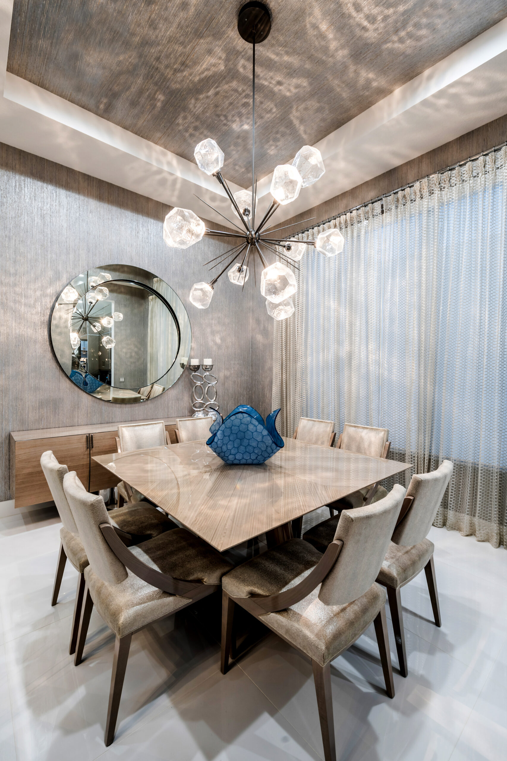 Gem Starburst Chandelier | Annie Santulli, Zoltan Present