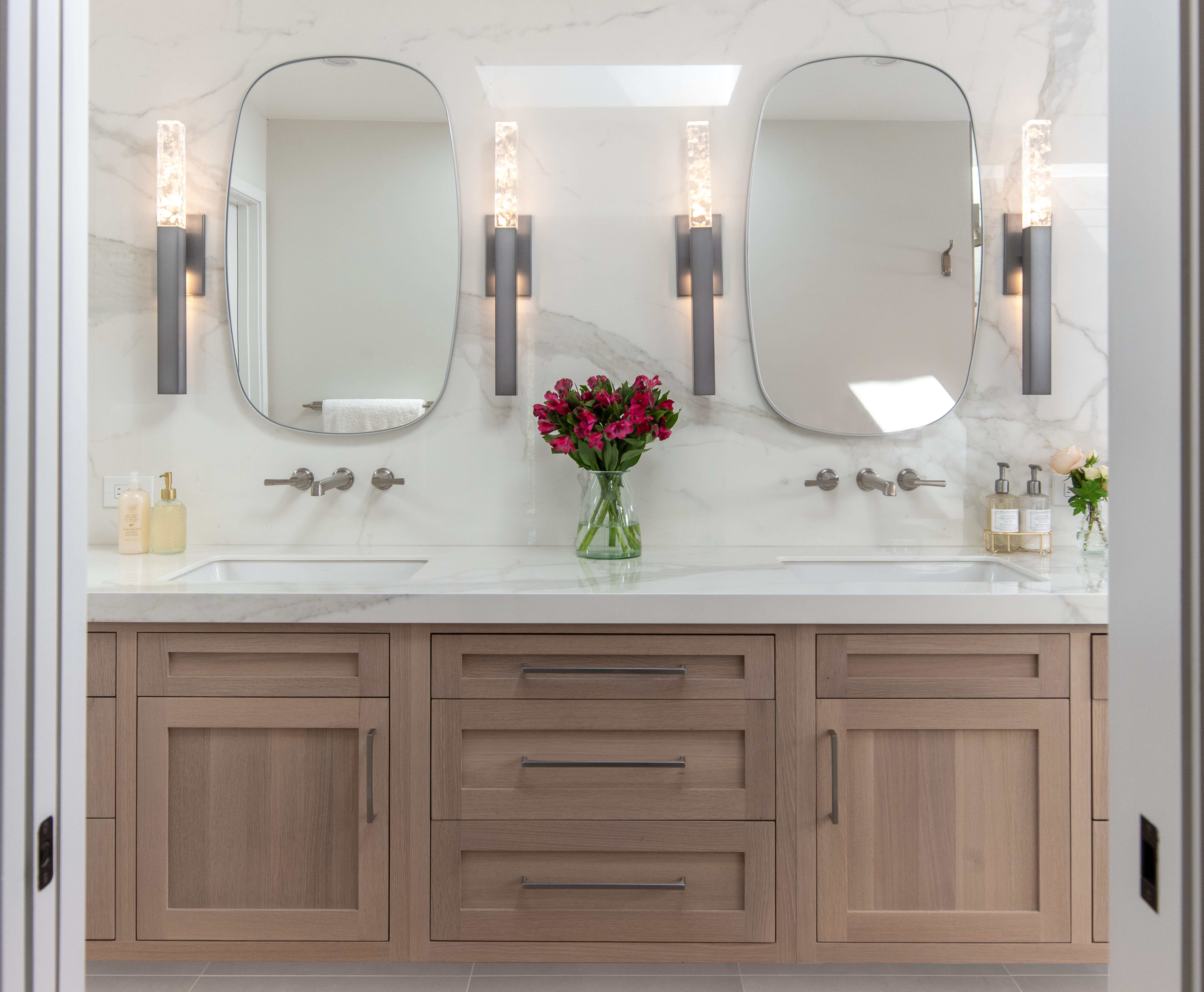 Axis Modern Sconce | Design Matters, Bernardo Grijalva