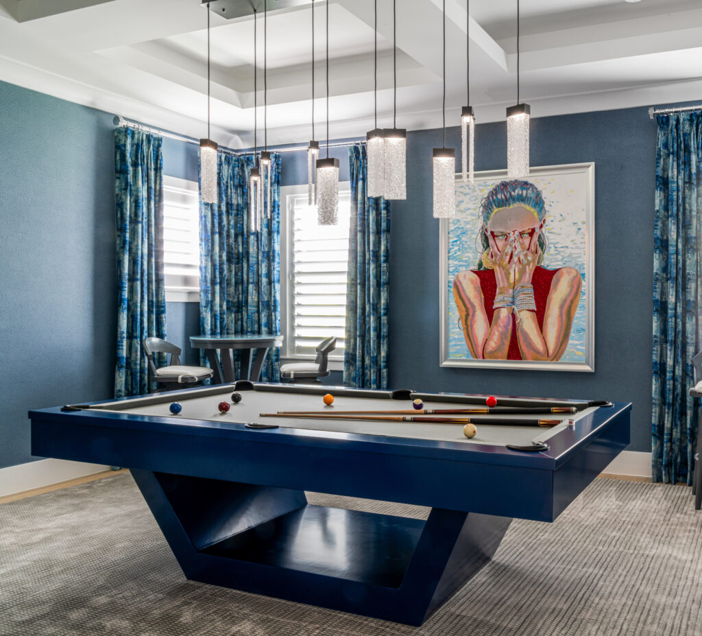 Parallel Linear Pendant Chandelier | Annie Santulli Designs, Venjhamin Reyes