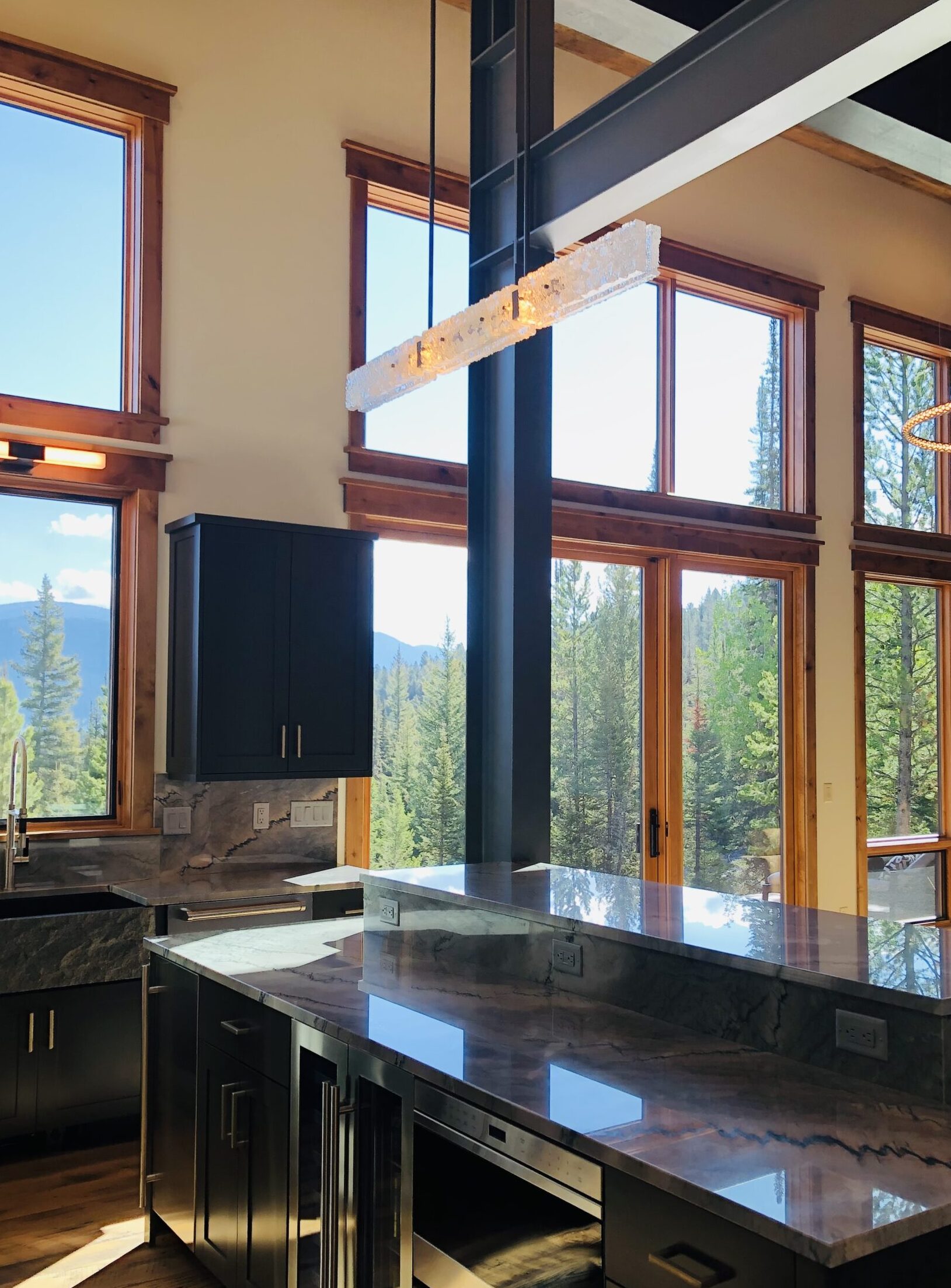 Glacier Linear Chandelier | Cadenet Design