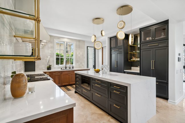 Iris Round Pendant Chandelier