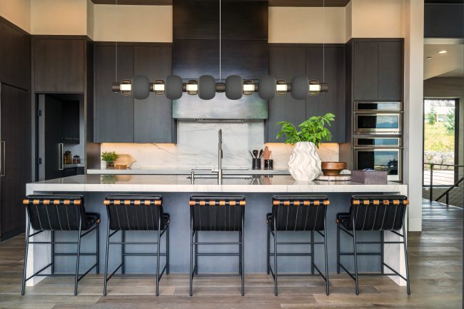 Torno Mandrel Linear Chandelier