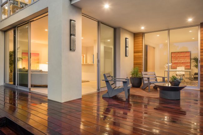 Tabulo Outdoor Sconce