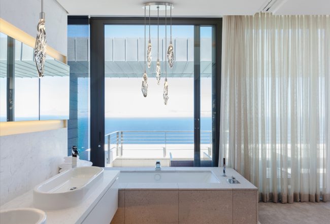 Icefall Round Pendant Chandelier & Icefall Pendant