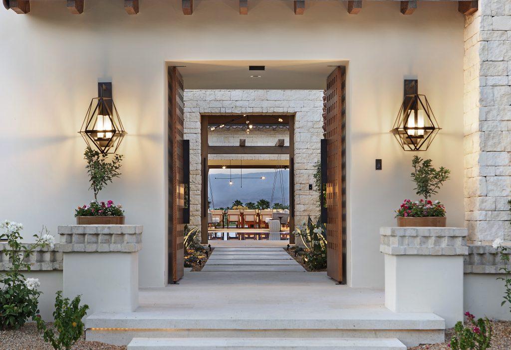 custom outdoor lighting