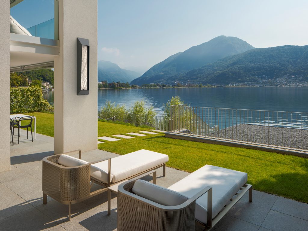 luxury outdoor lighting